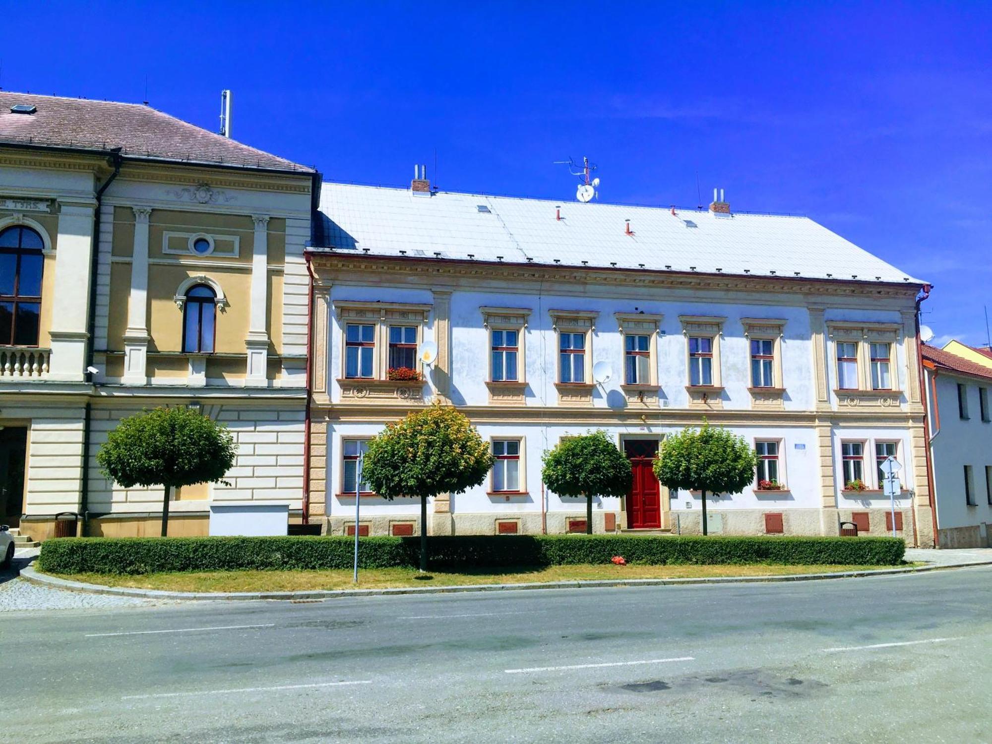 Apartman Na Namesti Apartment Opocno Exterior photo